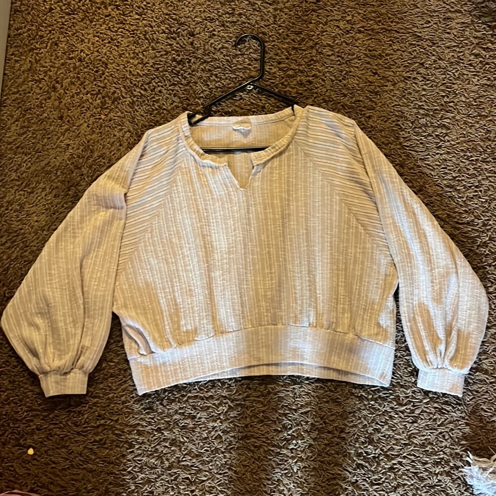 Women’s tan long sleeve blouse size Medium